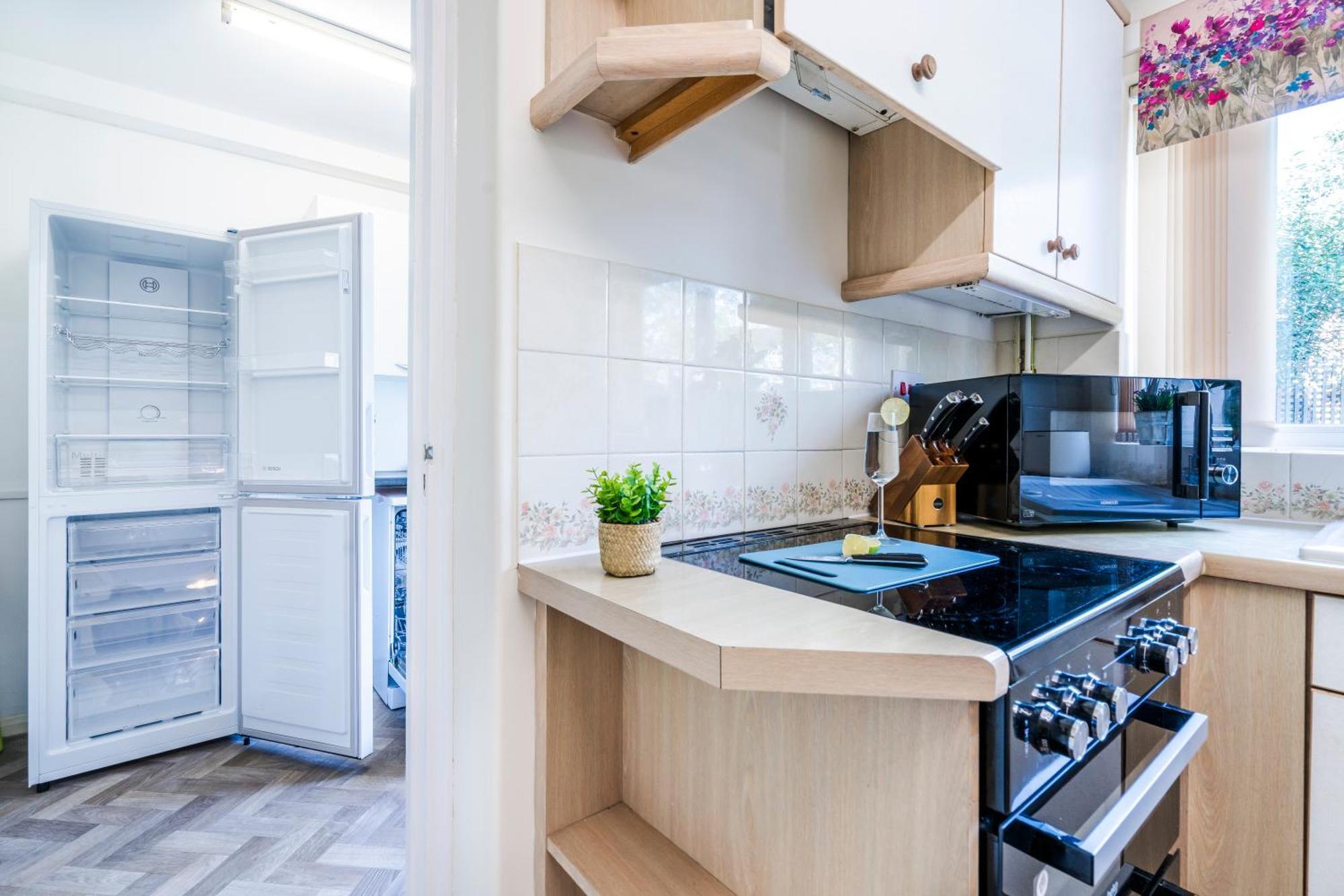 Leicester Oadby 4 Bed Home, 8 Guests, Park 5 Cars Bagian luar foto